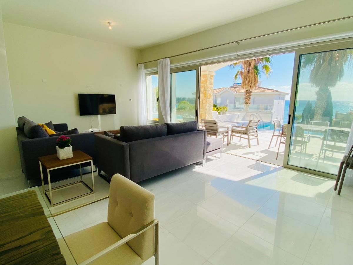 Coral Bay Beach Villa Paphos Luaran gambar