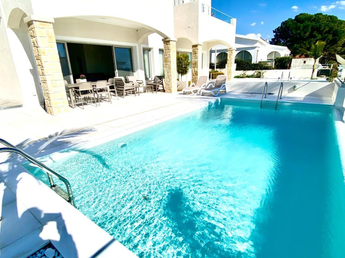 Coral Bay Beach Villa Paphos Luaran gambar