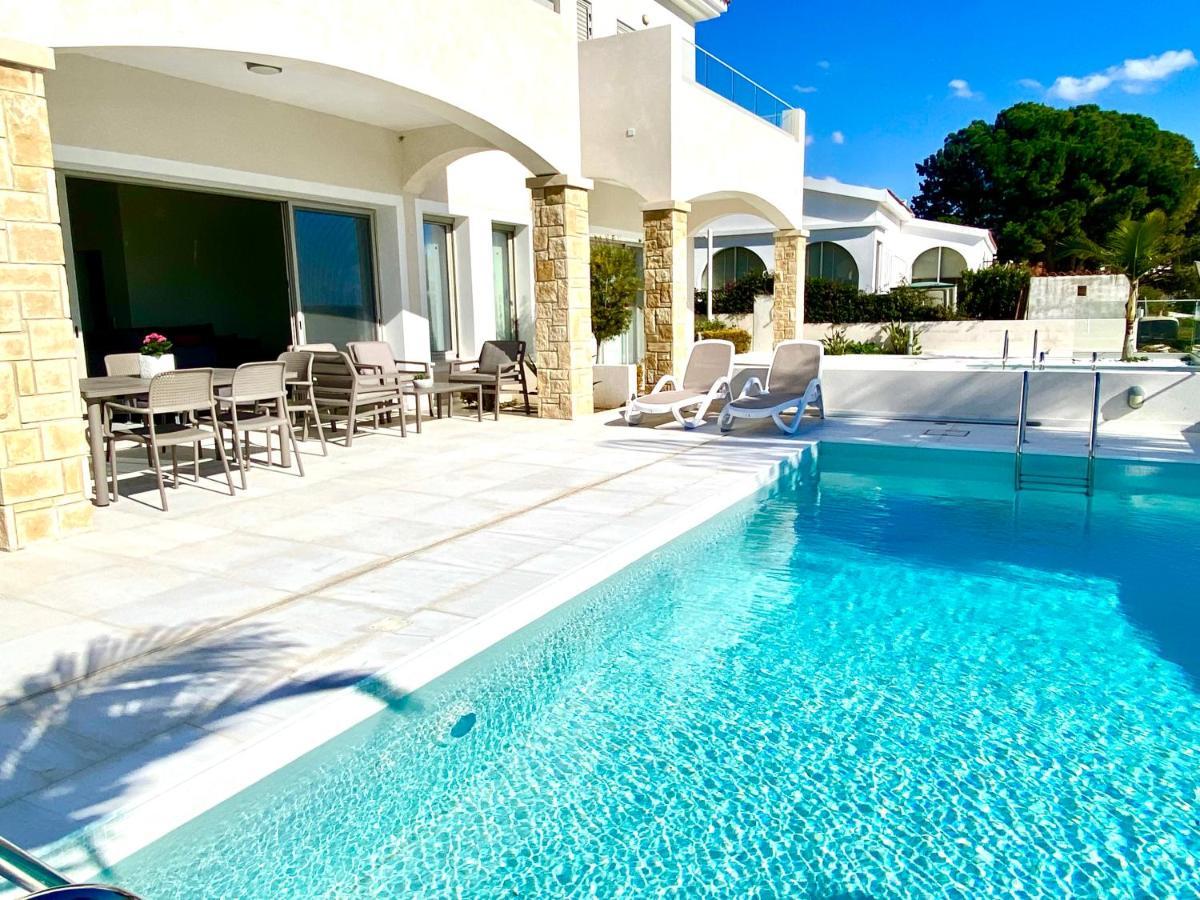 Coral Bay Beach Villa Paphos Luaran gambar