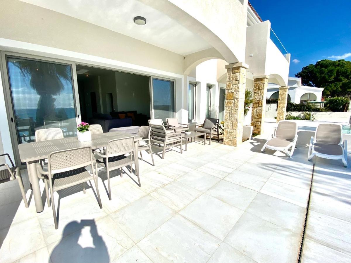 Coral Bay Beach Villa Paphos Luaran gambar
