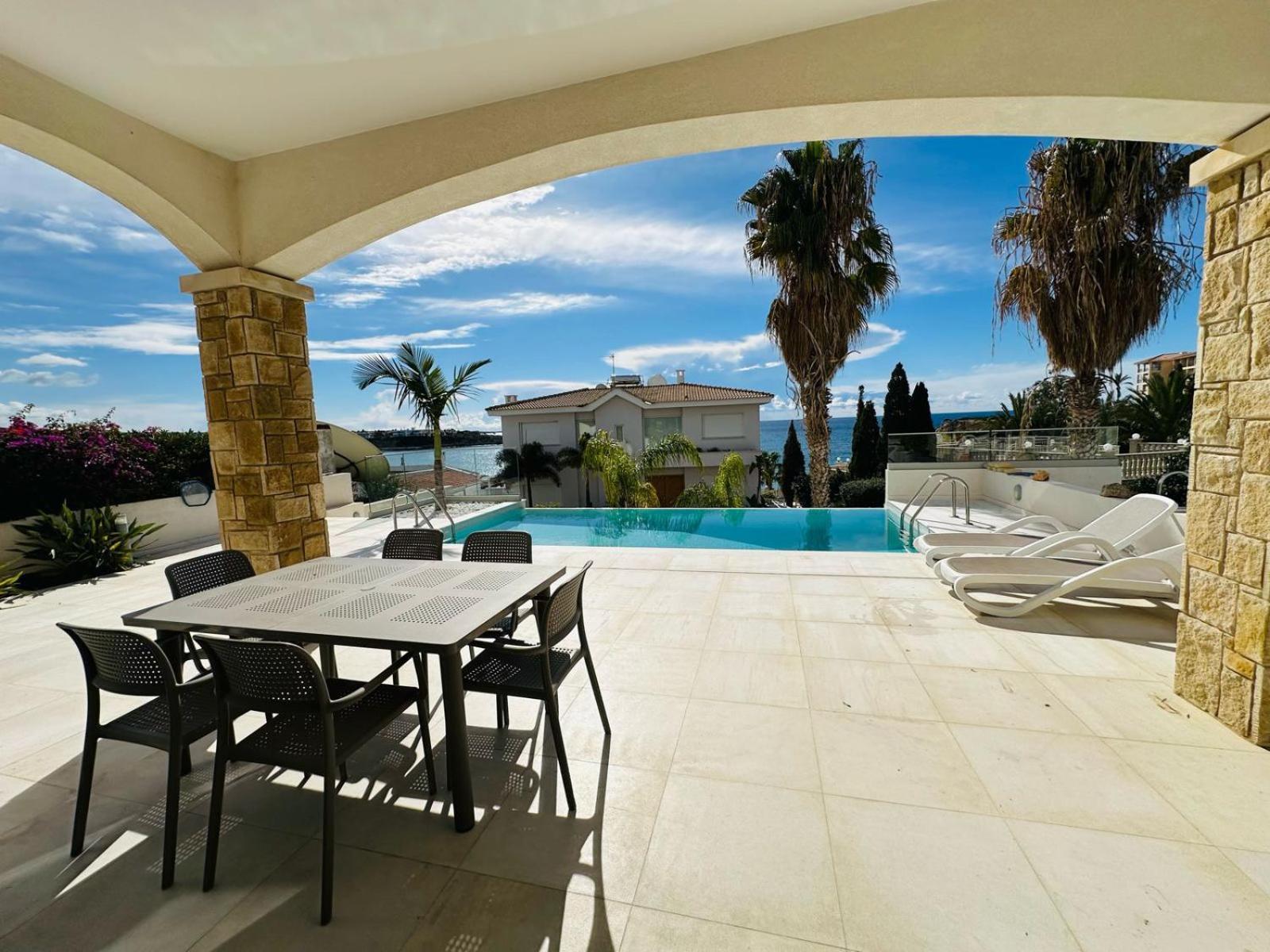 Coral Bay Beach Villa Paphos Luaran gambar